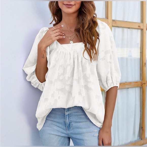 3/$25! NEW! White Floral Square Neck Short Puff Sleeve Flowy Boutique Top - Picture 2 of 7